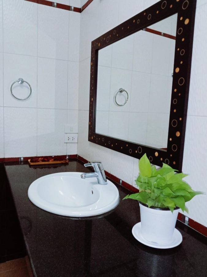 Doodle Lodge Бангкок Екстер'єр фото