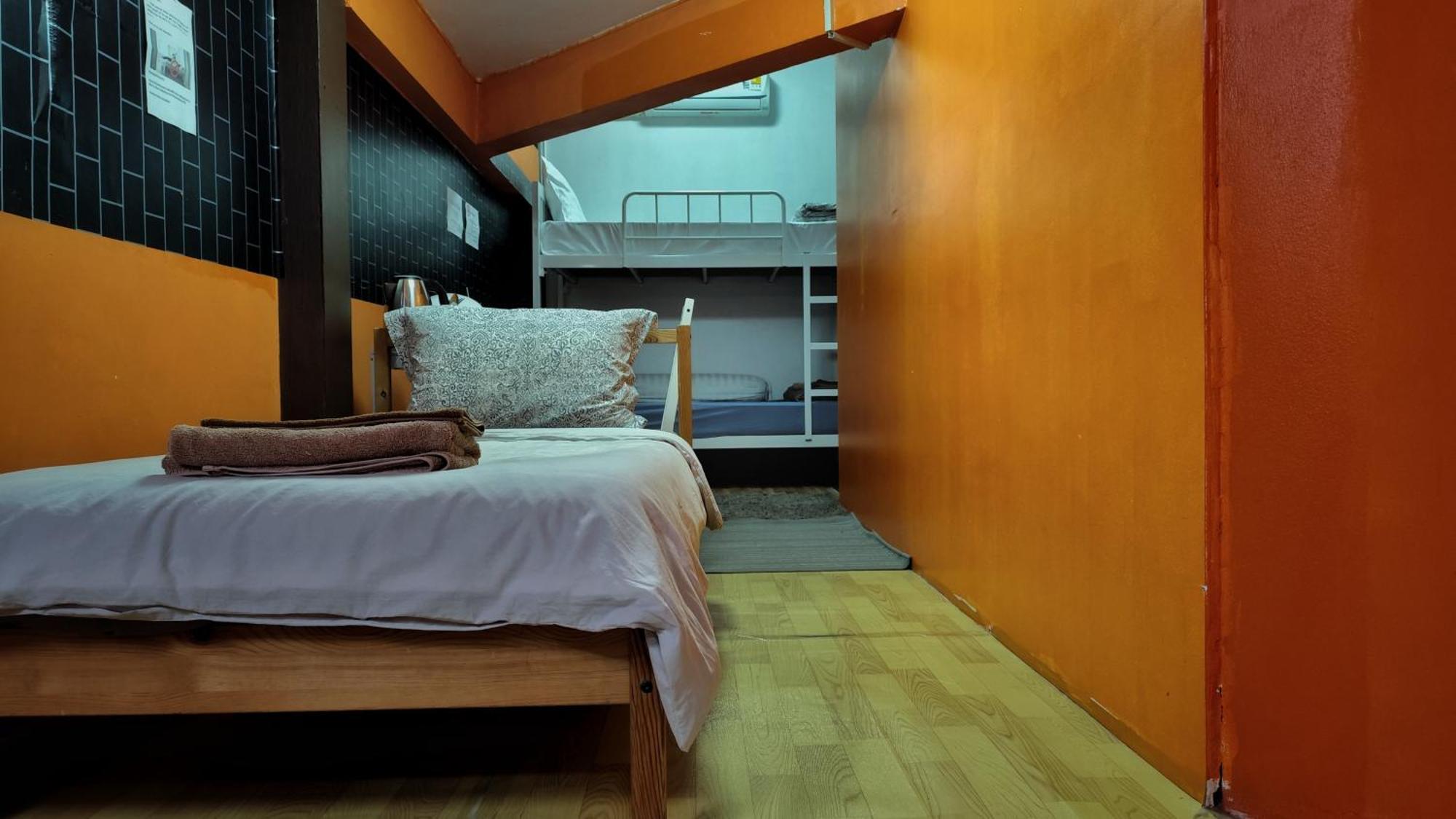 Doodle Lodge Бангкок Екстер'єр фото